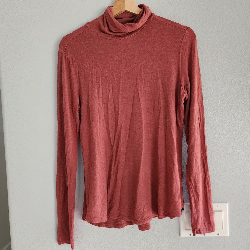 Prana Long Sleeve Turtleneck Top in Rust